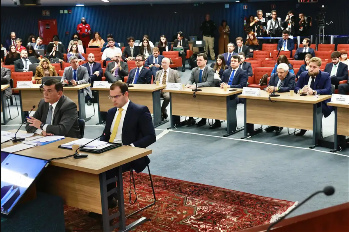 Réus do núcleo 1 na ação da trama golpista foram interrogados na sala de julgamentos da primeira turma da corte 